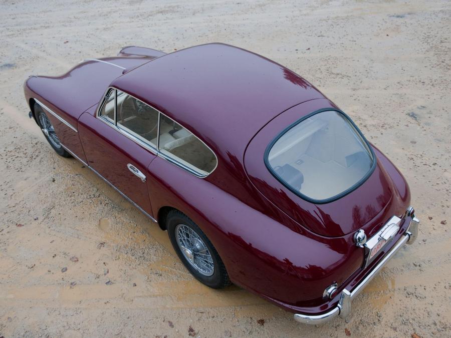  Aston Martin DB2/4 Sports Saloon 1953 года  (фото 9 из 15)